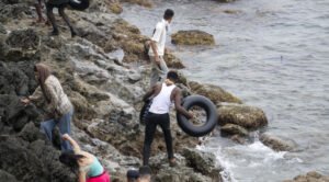 Ya son 57 los cadáveres recuperados en la costa de Ceuta tras la entrada de migrantes