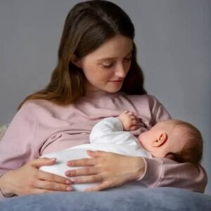Bajos índices de lactancia materna incrementan casos de obesidad infantil