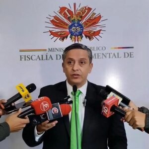 Ministerio Público formaliza imputación contra Eldy Praxi Urzagaste por presunto uso indebido de bienes públicos