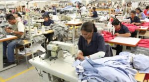 Alza del dólar e insumos importados fuerzan el cierre de talleres y la migración laboral de las Mypes