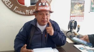 FSTMB exige la renuncia del ministro de Minería y lo acusa de favorecer la actividad ilegal