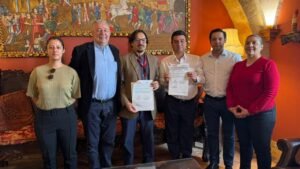 Alcalde de Tarija, firma convenio con Helvetas por la cooperación en proyectos de medio ambiente y emprendimiento