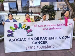 Pacientes con cáncer en Tarija denuncian abandono estatal, burocracia y falta de albergues