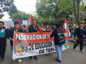 Magisterio en emergencia anuncia gran cacerolazo el 16 de septiembre