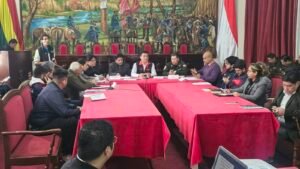 CONSEJO DE SEGURIDAD CIUDADANA INSTALA TRES MESAS DE TRABAJO PARA MITIGAR EL IMPACTO DEL ALZA DEL DIÉSEL EN TARIJA