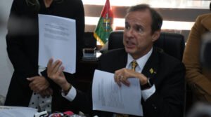 Tuto Quiroga dice que Chile tiene que resarcir a Bolivia si se confirma errores en el caso “Narcomaderas”
