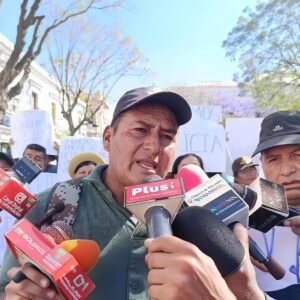 Más de 700 familias denuncian estafa y falsificación por terrenos del Nuevo Mercado Campesino
