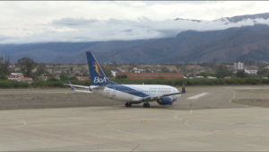 Alcalde de Tarija alerta sobre las obras en el Aeropuerto Oriel Lea Plaza que perjudicaría el flujo turístico en plena temporada alta.