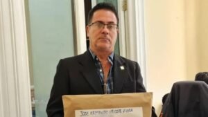 José Armando Urioste Viera es el nuevo fiscal general del Estado interino
